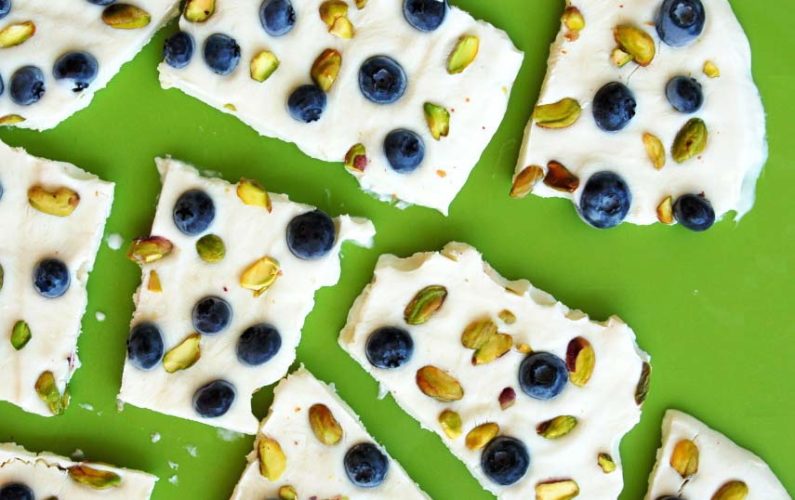 Blueberry_pistachio_yogurtbars